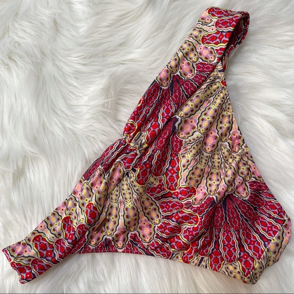 32B Vs Victoria’s Secret Bombshell /Miraculous Bikini swimsuit bathingsuit 2pc - Picture 11 of 16